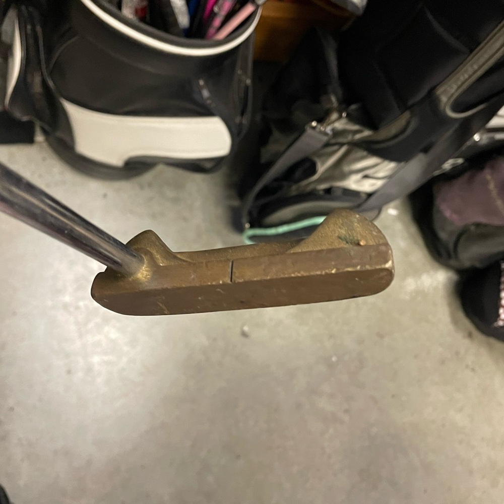 Vintage Spaulding golf putter in left Handed